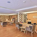Malta Bosphorus فندق 3*